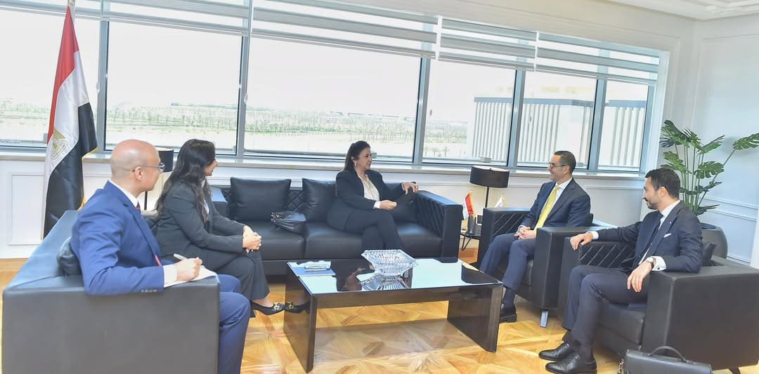 El-Khatib reviews AXA Egypt’s future investment plans

